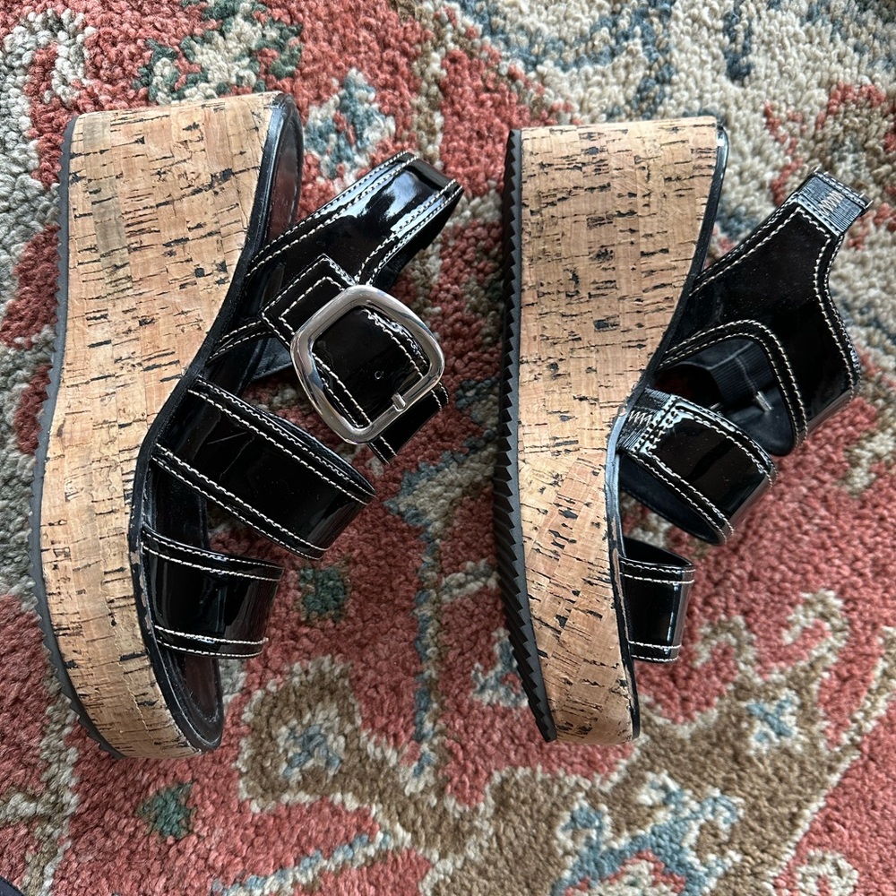 Donald J. Pliner Sandals Black Patent Leather Cork Wedge Irving sz 8 worn once - Picture 4 of 8